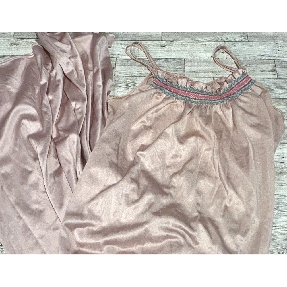 VTG Vanity Fair Women's Shimmery Pink Nylon Pink Blue Embroidery Nightgown SMALL